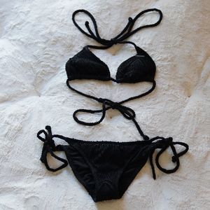Black Roxy bikini set